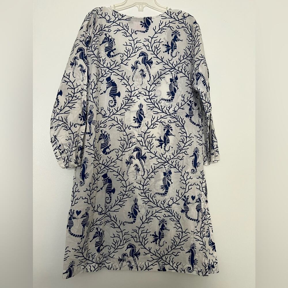Gretchen Scott White Blue Seahorse Pattern 3/4 Sleeve Swimsuit Coverup - Picture 5 of 6